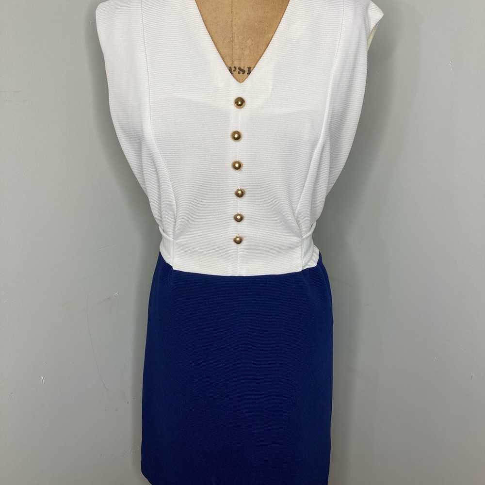 Vintage 1960s Sleeveless White and Blue MOD Dress With Gold Buttons